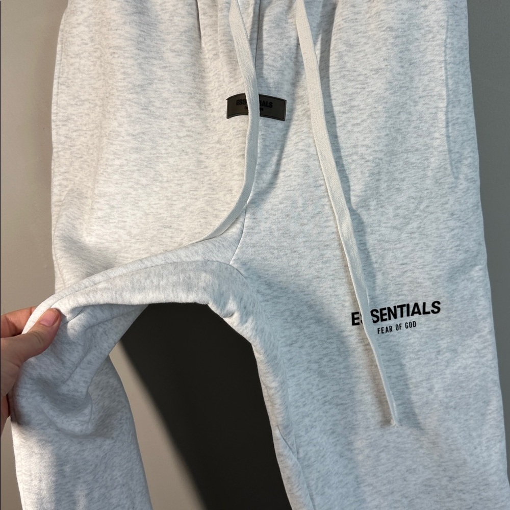 Fear of God Essentials Sweatpants Men’s Size L Baggy Sweats - Picture 7 of 15